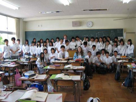 日本高中留学费用